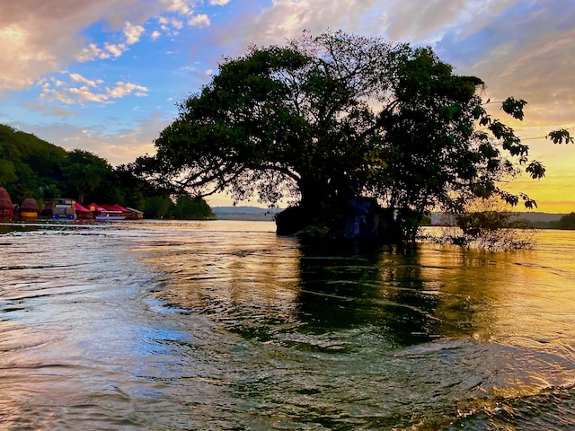 Source of The Nile, Nile Crescent, Uganda